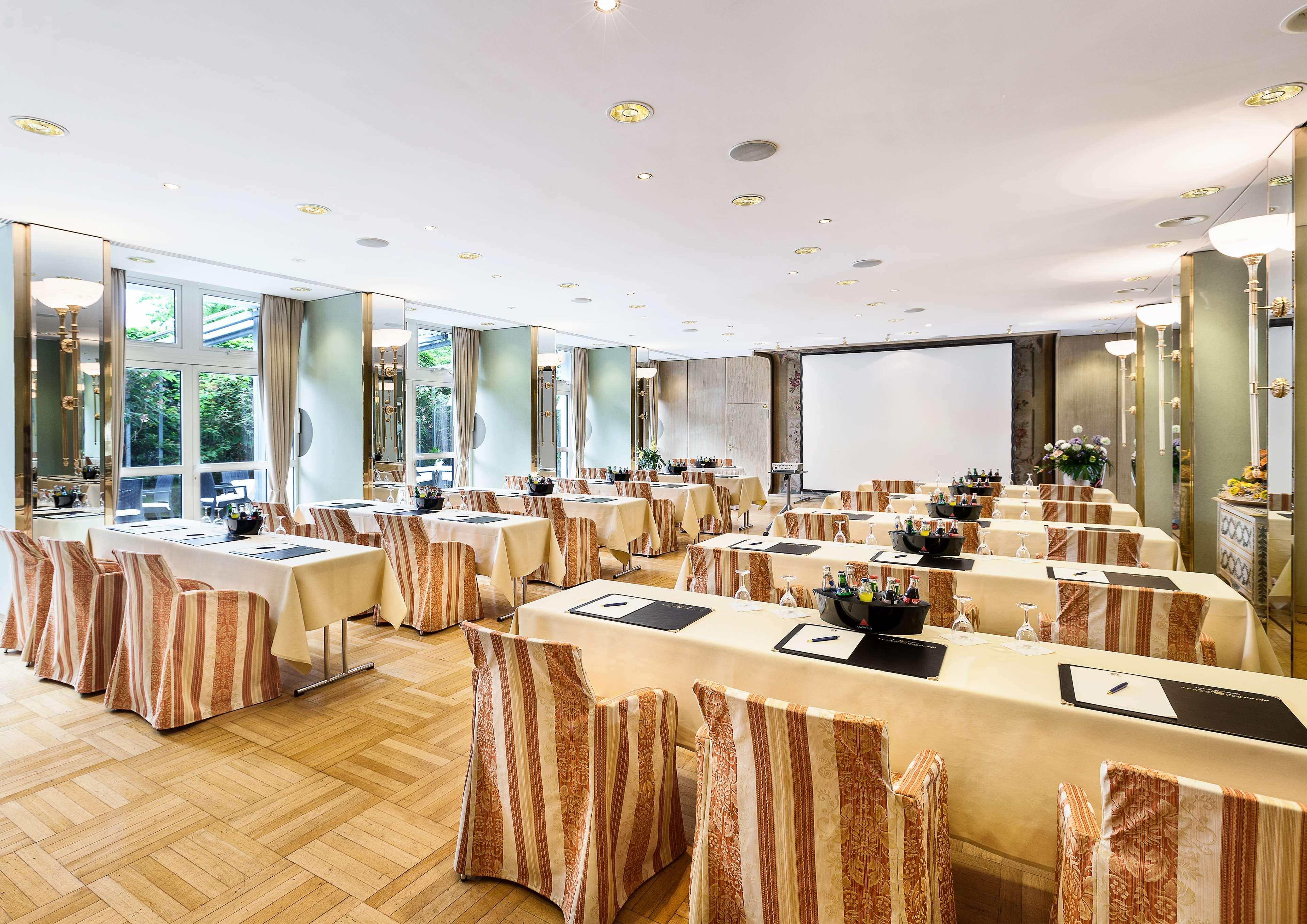 Best Western Premier Grand Hotel Russischer Hof Veimar Exterior foto